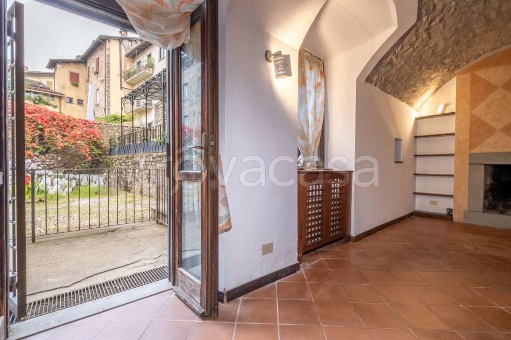 appartamento in vendita a Bergamo in zona Città Alta