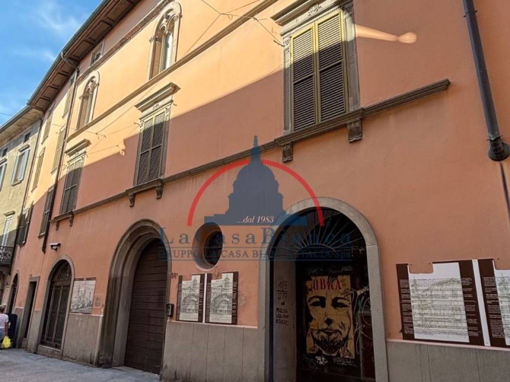 appartamento in vendita a Bergamo in zona Borgo Pignolo