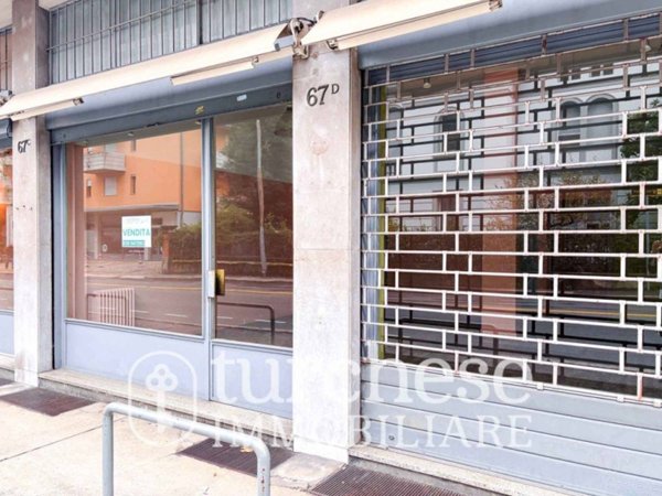 negozio in vendita a Bergamo in zona Borgo Santa Caterina