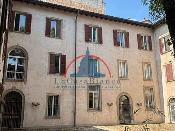 villa in vendita a Bergamo in zona Borgo Pignolo