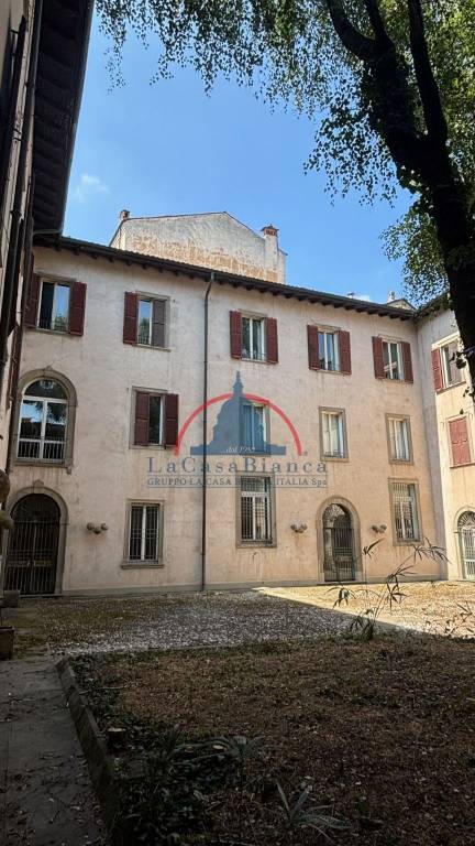 villa in vendita a Bergamo in zona Borgo Pignolo