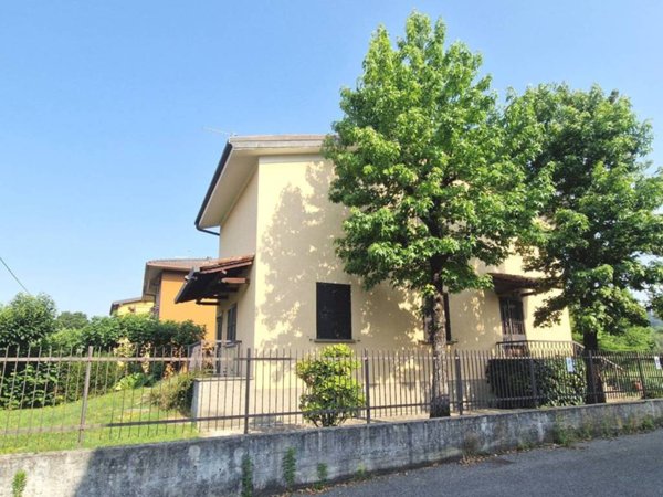casa indipendente in vendita a Bergamo in zona Longuelo
