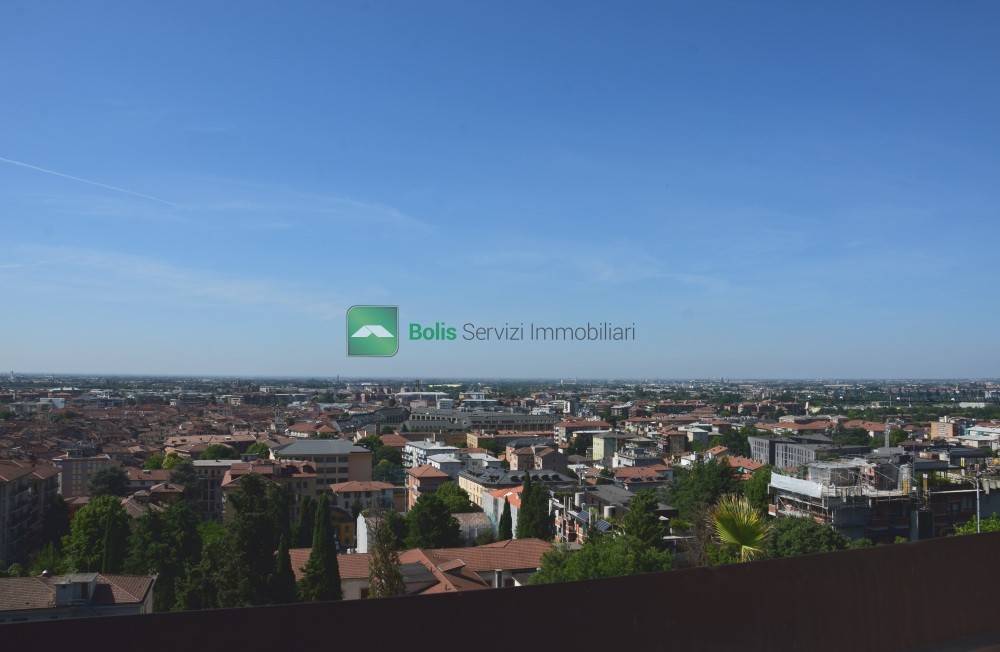 appartamento in vendita a Bergamo in zona Borgo Palazzo