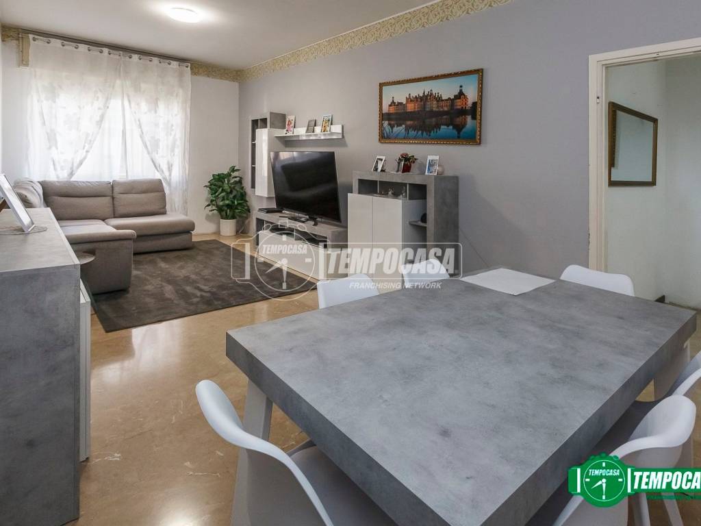 appartamento in vendita a Bergamo in zona Borgo Palazzo