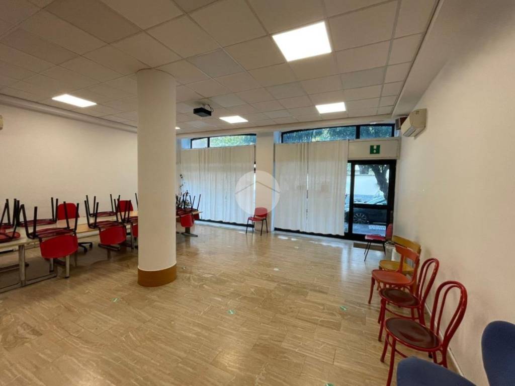 negozio in vendita a Bergamo in zona Città Alta