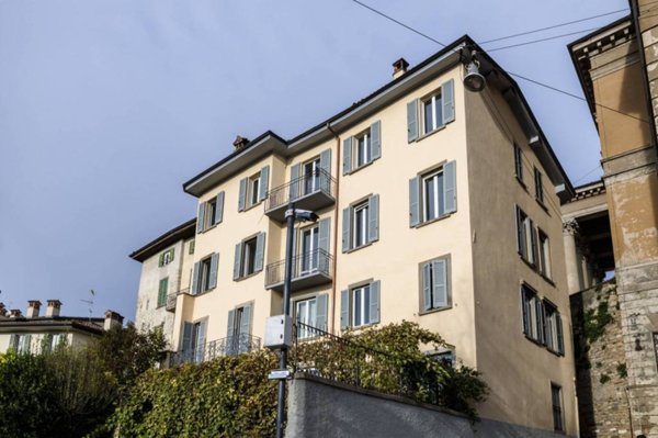 appartamento in vendita a Bergamo in zona Città Alta