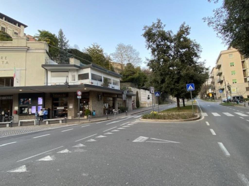 ufficio in vendita a Bergamo in zona Borgo Palazzo