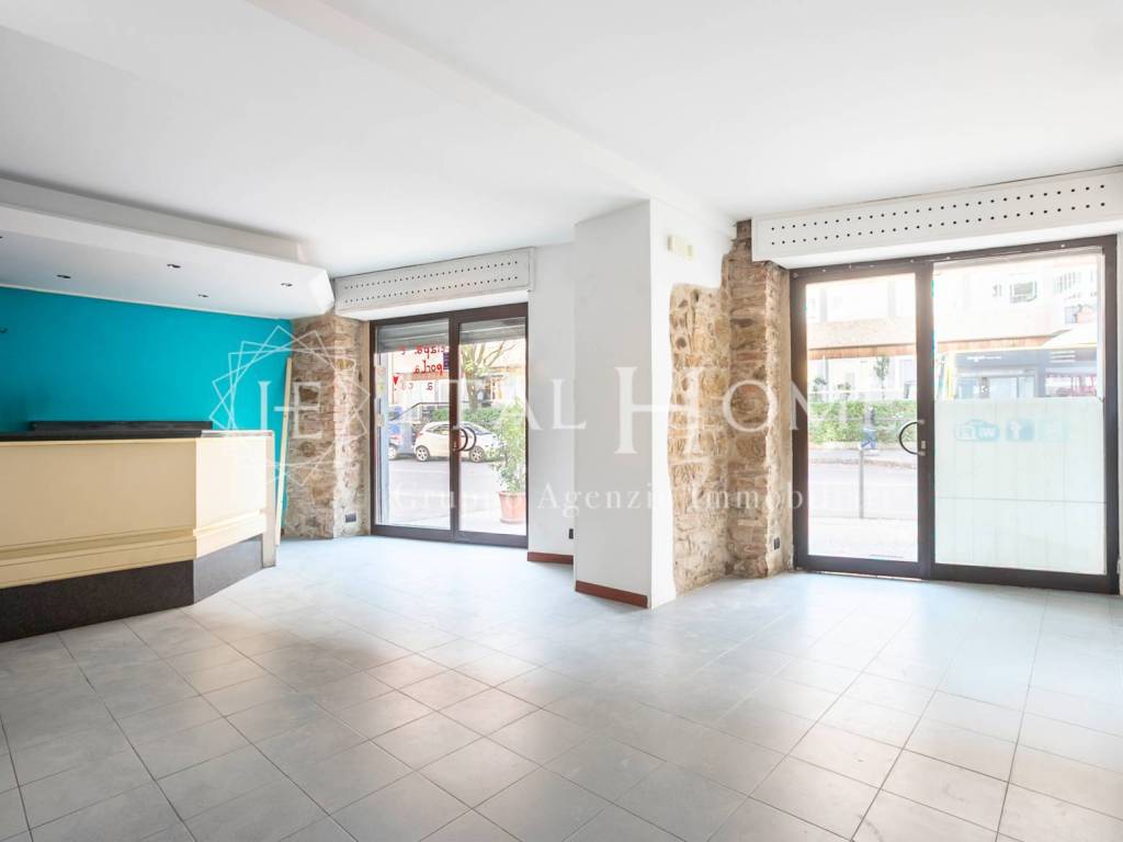 negozio in vendita a Bergamo in zona Longuelo