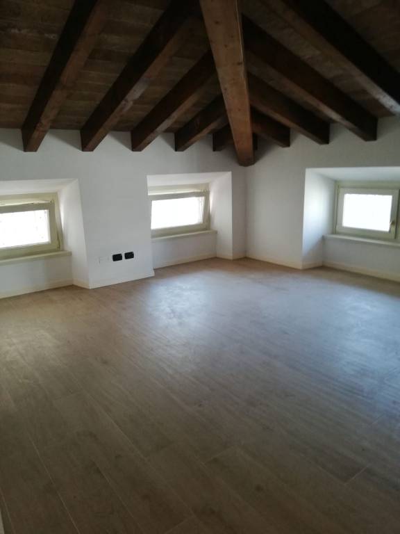 appartamento in vendita a Bergamo in zona Borgo Palazzo