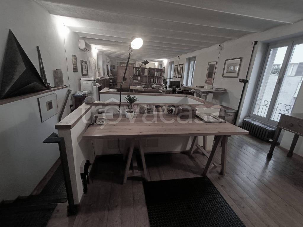 casa indipendente in vendita a Bergamo in zona Città Alta