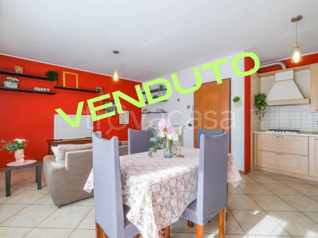 appartamento in vendita a Bergamo in zona Canovine