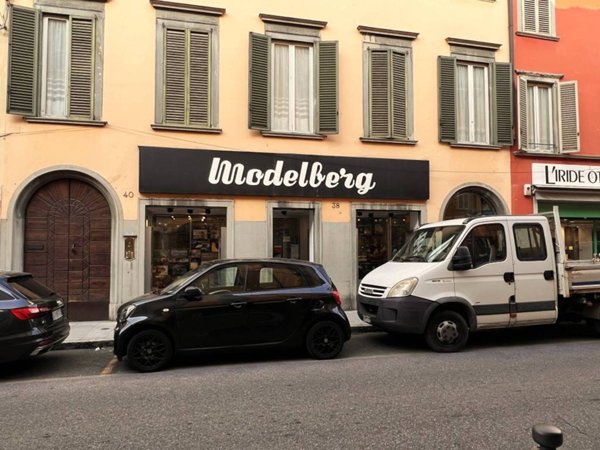 negozio in vendita a Bergamo in zona Bergamo Centro