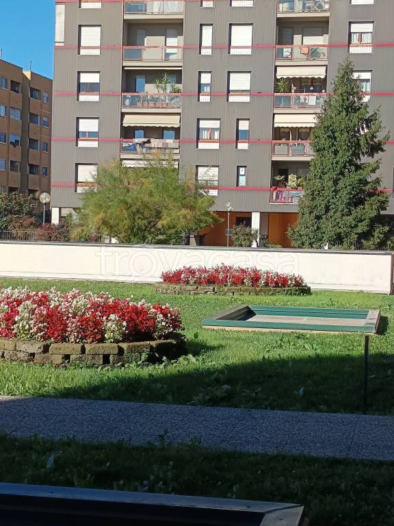 appartamento in vendita a Bergamo in zona Malpensata