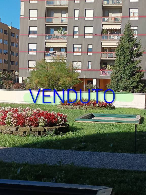 appartamento in vendita a Bergamo in zona Malpensata
