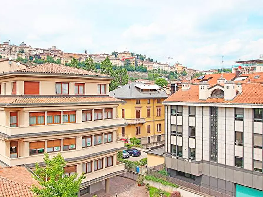 appartamento in vendita a Bergamo in zona Bergamo Centro