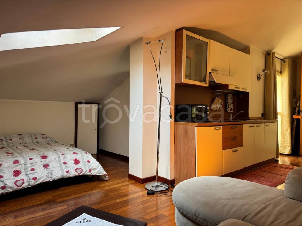 appartamento in vendita a Bergamo in zona Colognola