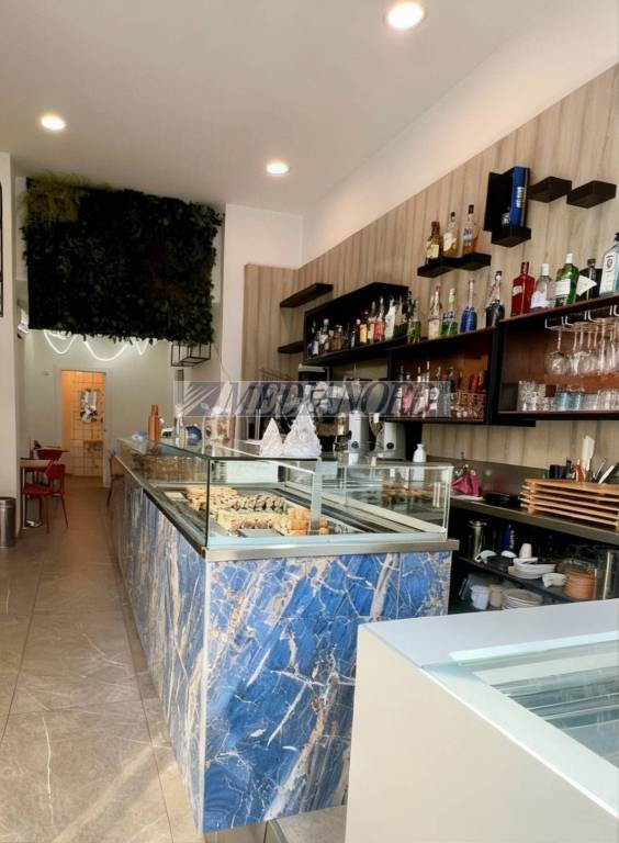 negozio in vendita a Bergamo in zona Bergamo Centro
