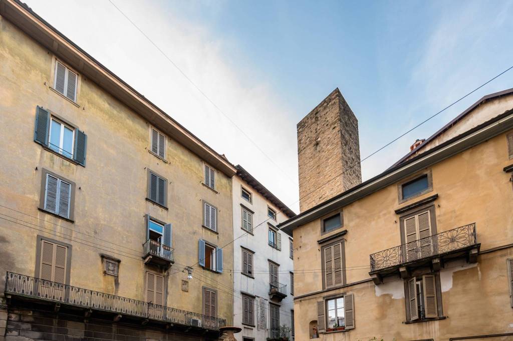 appartamento in vendita a Bergamo in zona Città Alta