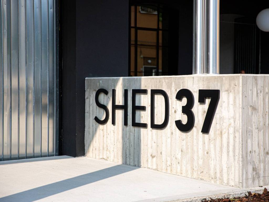 negozio in vendita a Bergamo in zona Borgo Palazzo