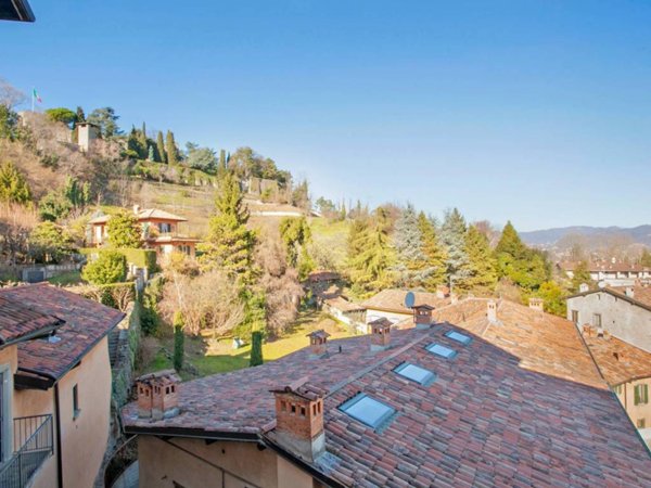 appartamento in vendita a Bergamo in zona Città Alta