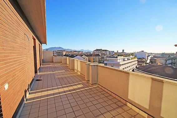 appartamento in vendita a Bergamo in zona Borgo Palazzo