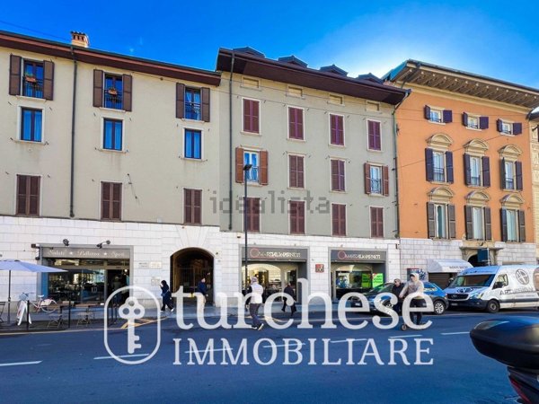 ufficio in vendita a Bergamo in zona Bergamo Centro