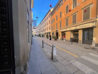 ufficio in vendita a Bergamo in zona Bergamo Centro