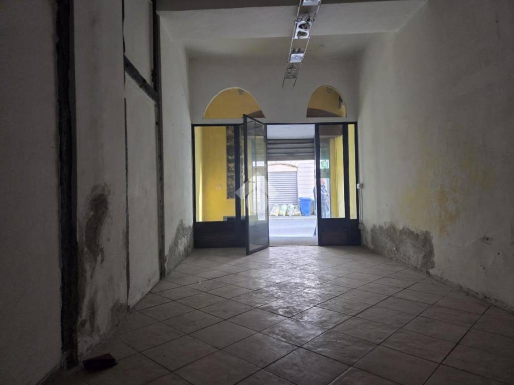 negozio in vendita a Bergamo in zona Borgo Palazzo