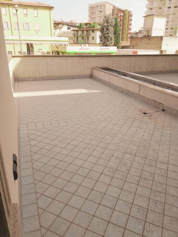 appartamento in vendita a Bergamo in zona Bergamo Centro