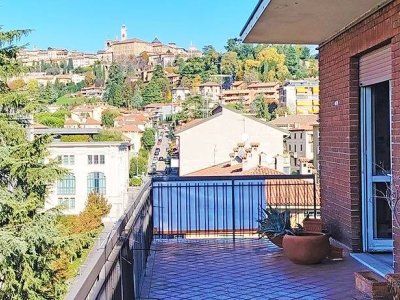 appartamento in vendita a Bergamo in zona Città Alta
