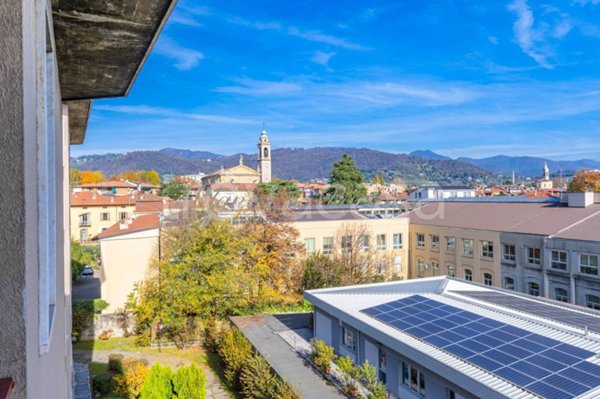 appartamento in vendita a Bergamo in zona Borgo Santa Caterina