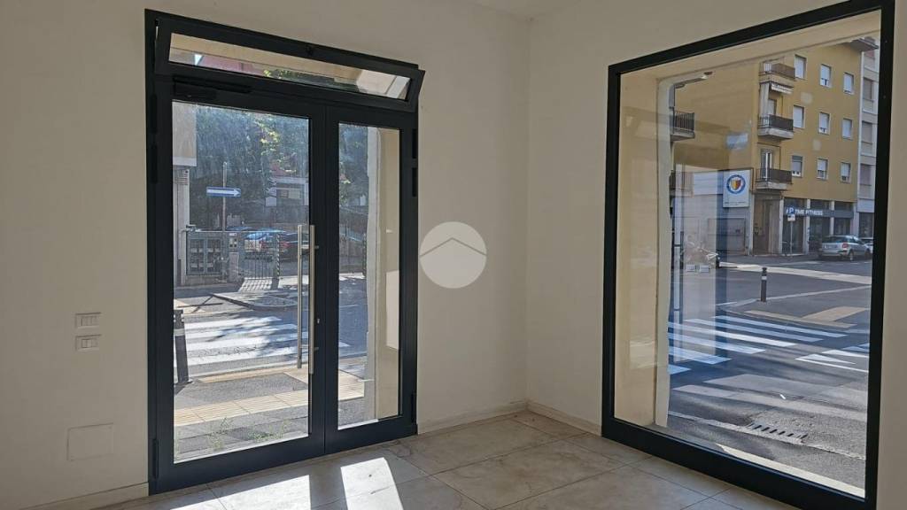 negozio in vendita a Bergamo in zona Borgo Palazzo