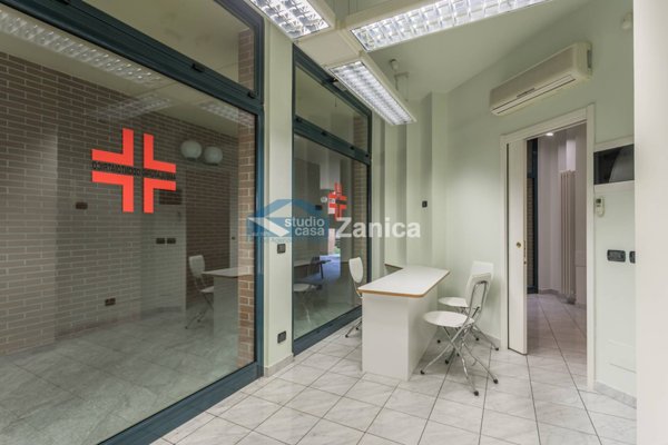 negozio in vendita a Bergamo in zona Città Alta