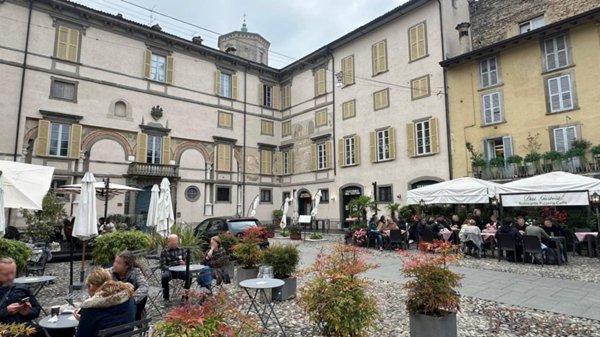 appartamento in vendita a Bergamo in zona Città Alta