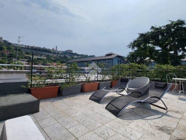 appartamento in vendita a Bergamo in zona Città Alta