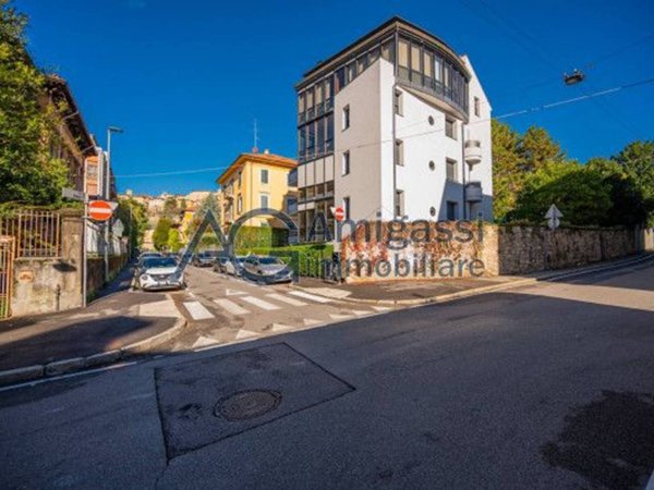 casa indipendente in vendita a Bergamo in zona Borgo Pignolo