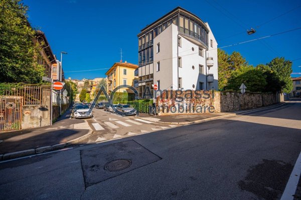 casa indipendente in vendita a Bergamo in zona Borgo Pignolo