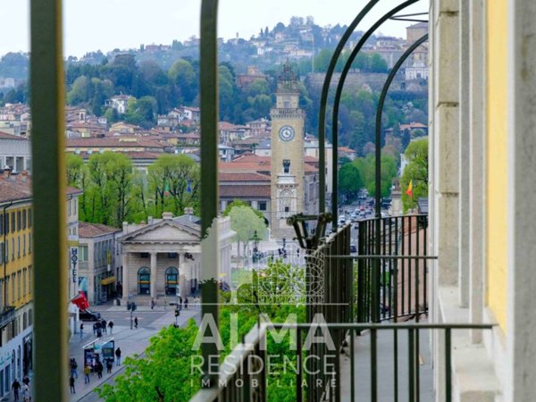 appartamento in vendita a Bergamo in zona Città Alta