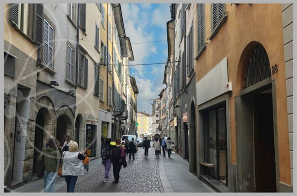 negozio in vendita a Bergamo in zona Città Alta