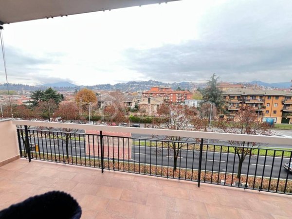 appartamento in vendita a Bergamo in zona Canovine