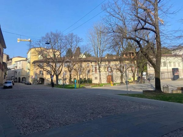 appartamento in vendita a Bergamo in zona Borgo Pignolo