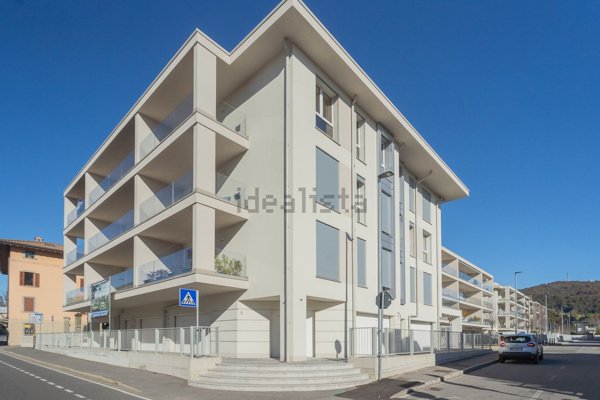 ufficio in vendita a Bergamo in zona Valtesse/Valverde