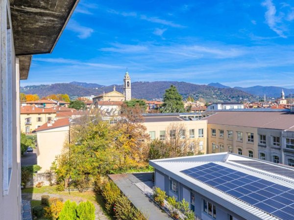 appartamento in vendita a Bergamo in zona Borgo Santa Caterina