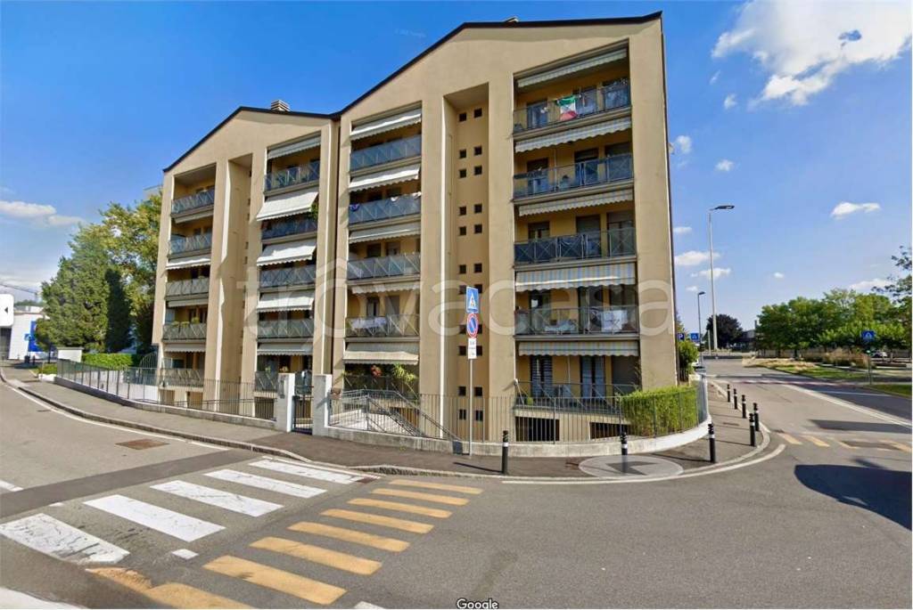 appartamento in vendita a Bergamo in zona Canovine