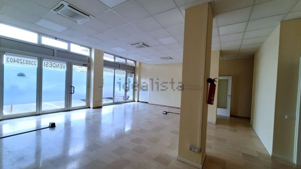 ufficio in vendita a Bergamo in zona Valtesse/Valverde