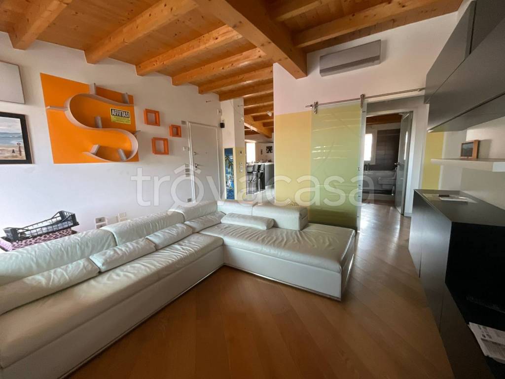 appartamento in vendita a Bergamo in zona Borgo Palazzo