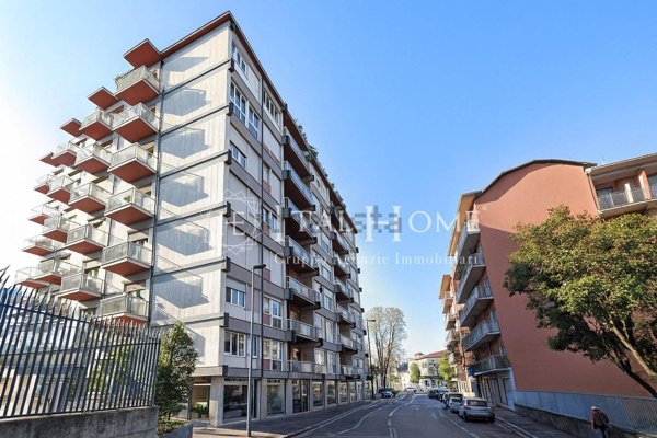 appartamento in vendita a Bergamo in zona Borgo Santa Caterina