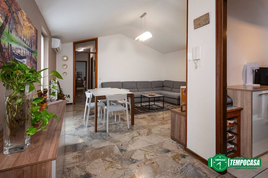 appartamento in vendita a Bergamo in zona Colognola