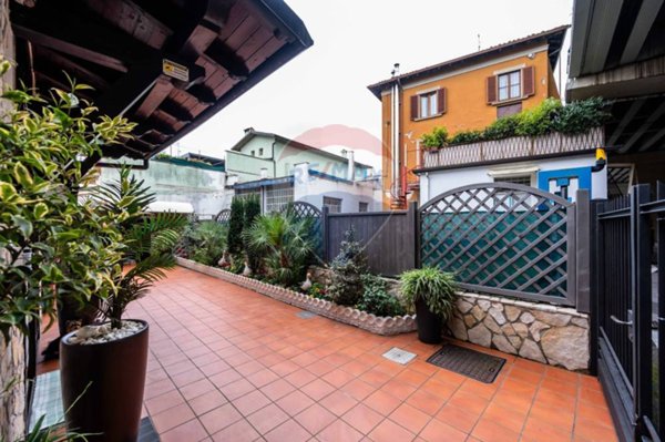 casa indipendente in vendita a Bergamo in zona Boccaleone