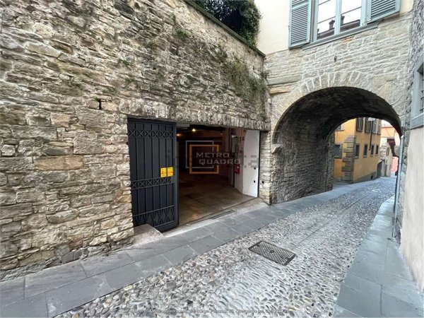 negozio in vendita a Bergamo in zona Città Alta